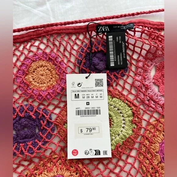 - NWT ZARA BLOG FAVE CROCHET knit ecru pink/red FLORAL mini SKIRT size M - Picture 13 of 16